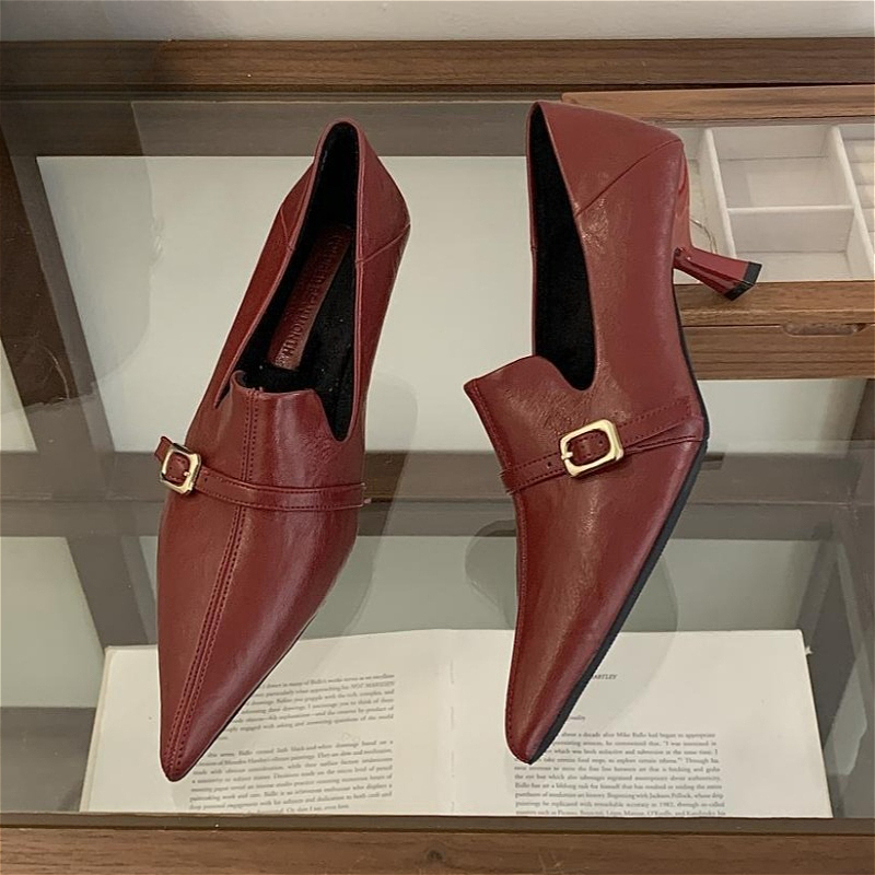 Elegante Kitten Heel Damespump - Formal Belt Leather Thin recensie en prijs
