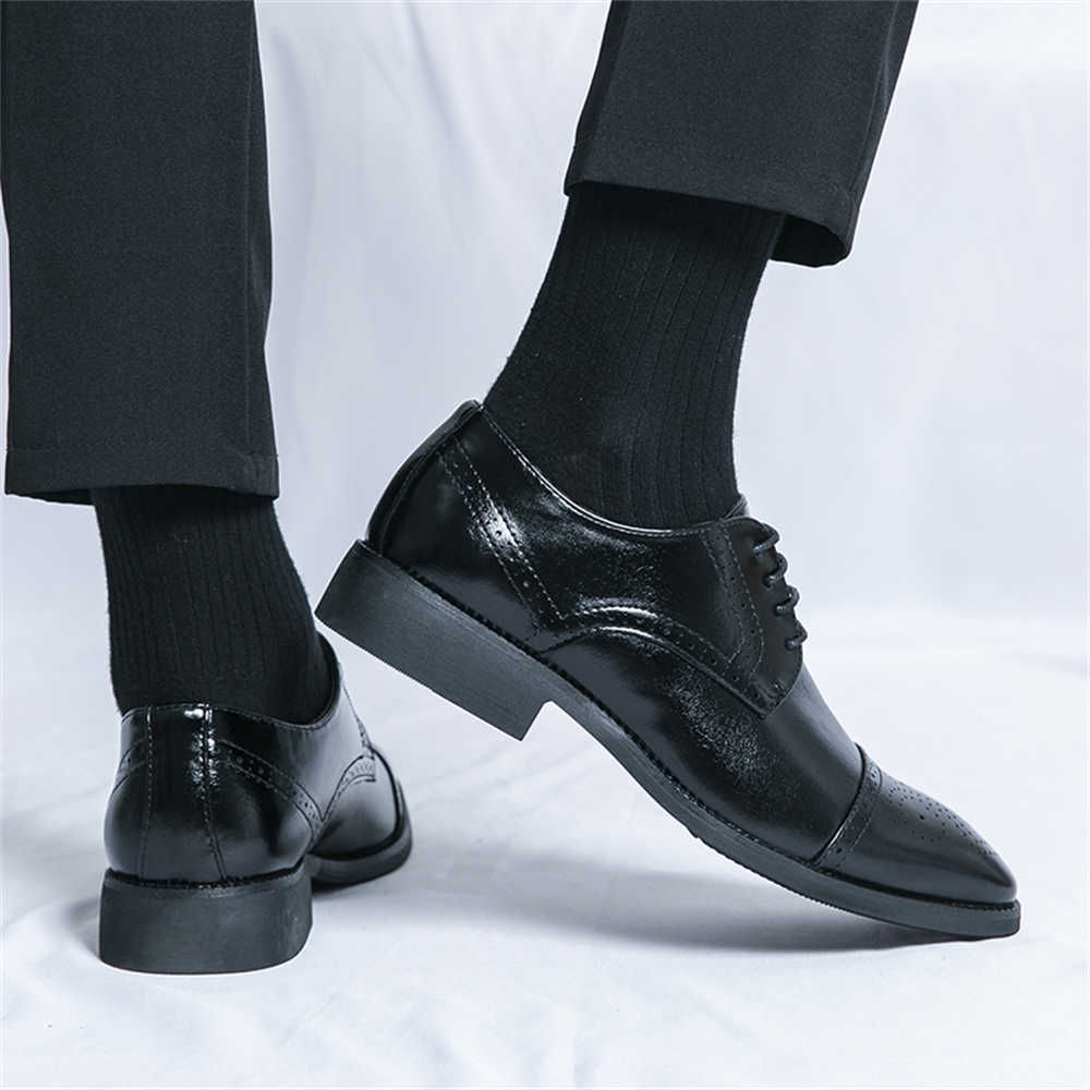 Nummer 44 Semi-formele hardloo - Men Formal Wear With Sneakers recensie en prijs